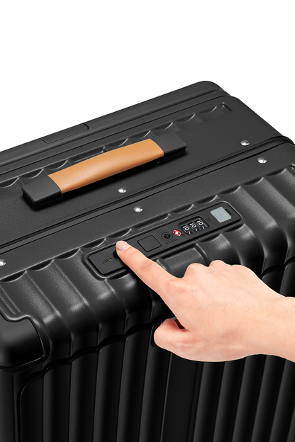 Elite Wide-Handle Carry On