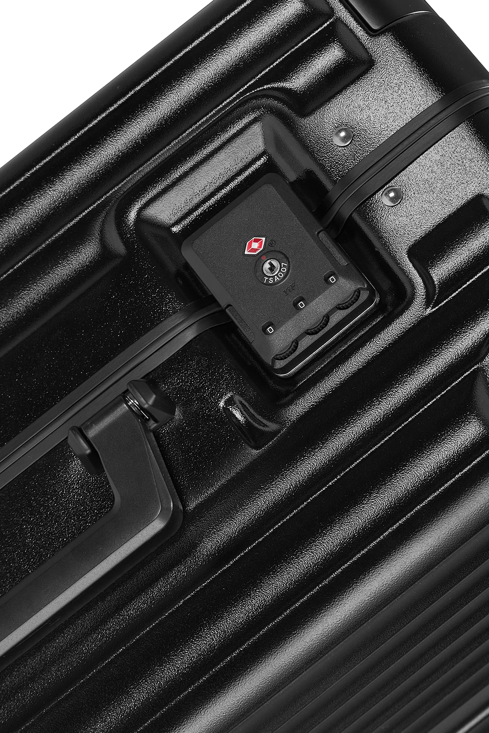 Elite Wide-Handle Carry On