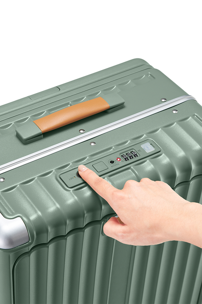 Elite Wide-Handle Carry On