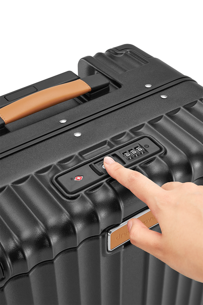 Small Carry On 18"