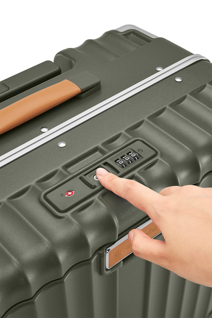 Standard Carry-On 20"